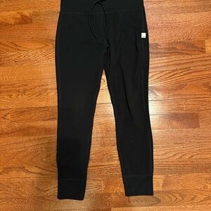 Vuori Daily Wear Leggings